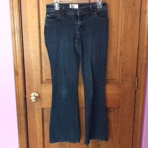 Juniors So jeans